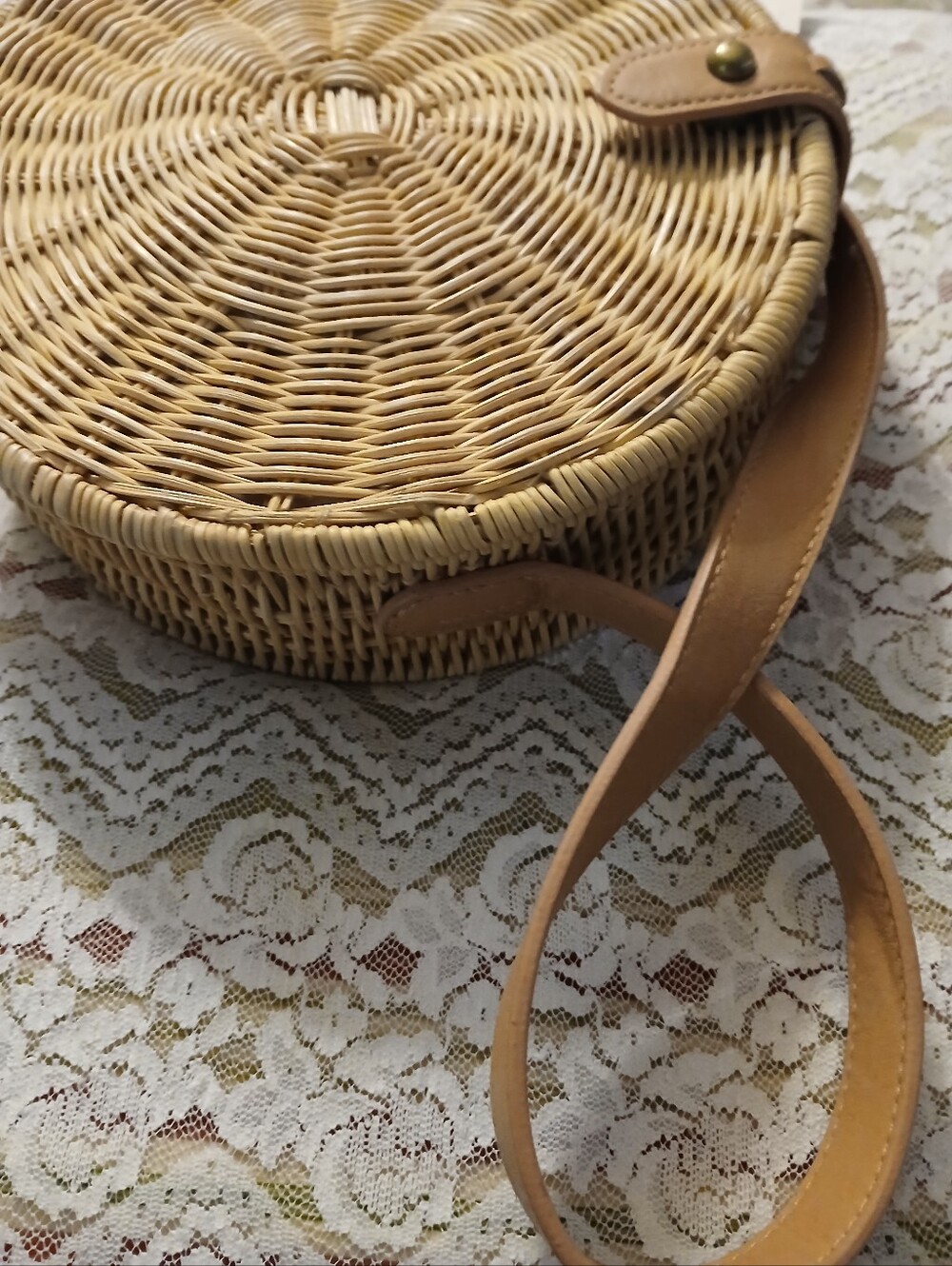 NWT Universal Thread Natural Woven Round Crossbody Bag with Leather Strap - Picture 5 of 9